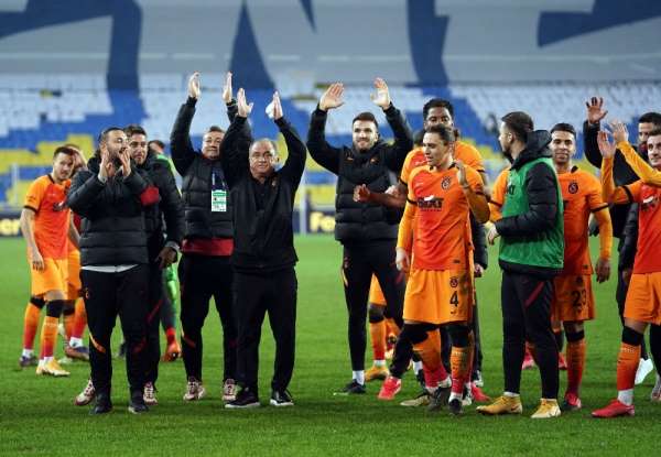 Galatasaray liderliğe yükseldi 