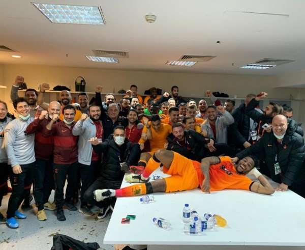 Galatasaray'dan Kadıköy hatırası paylaşımı 