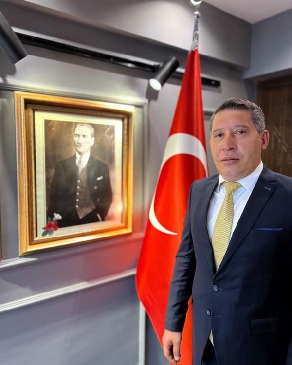 VEYSEL TOPÇU KİMDİR ?