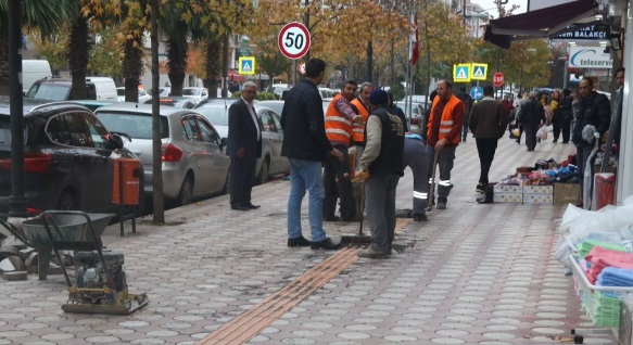 Sevgi Varsa Engel Yok