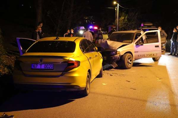 Zonguldak'ta yeni yılın ilk kazası: 2 yaralı 