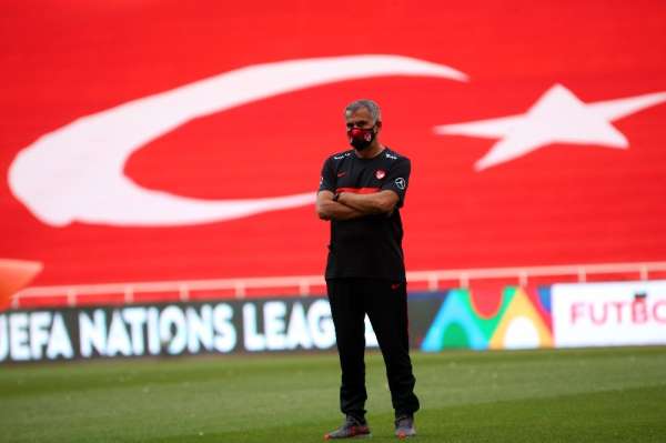 Şenol Güneş: 'Hakan Çalhanoğlu marka değeri büyük bir oyuncu' 