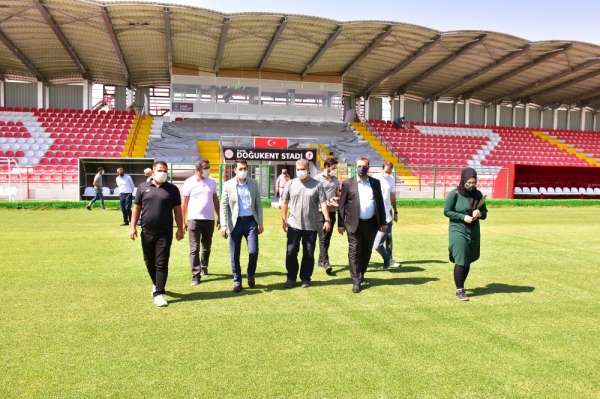 Elazığ Doğukent Stadı denetlendi 