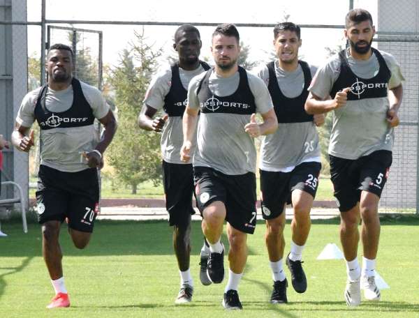 Konyaspor dayanıklılık testinden geçti 