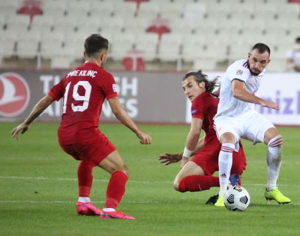 UEFA Uluslar Ligi: Türkiye : 0 - Macaristan: 0 (İlk yarı) 