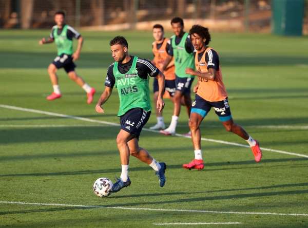 Fenerbahçe yeni sezon hazırlıklarını sürdürdü 