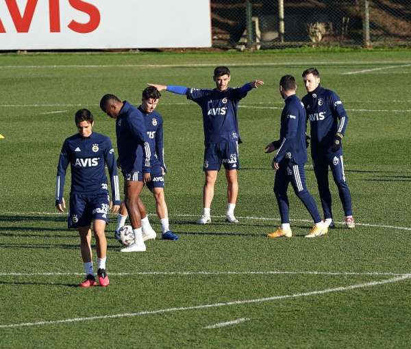 Fenerbahçe derbi hazırlıklarını sürdürdü