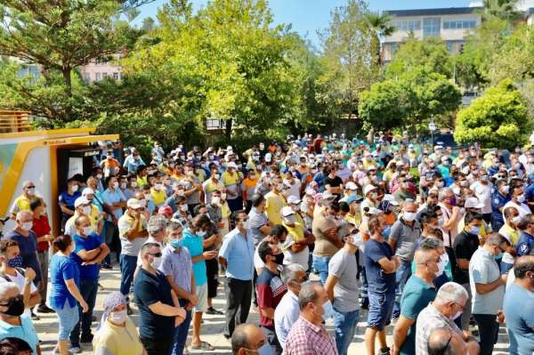 Didim'de belediye personeli Başkan Atabay'a sahip çıktı 