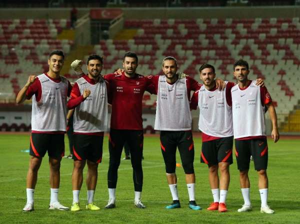 Mert Hakan Yandaş, milli takım aday kadrosundan çıkarıldı 