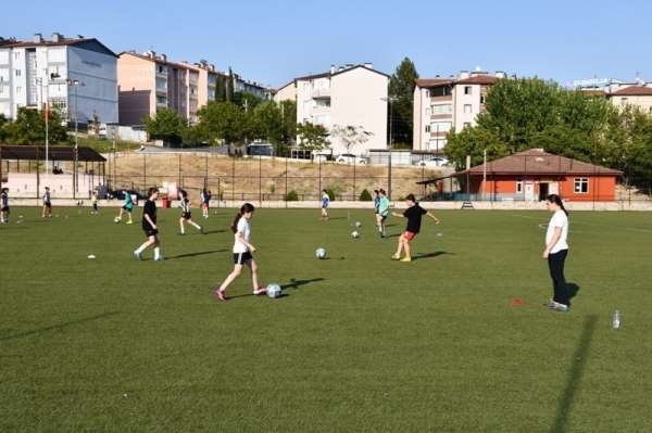 Karabük'te 'güçlü kızlar' ilk antrenmanını yaptı 