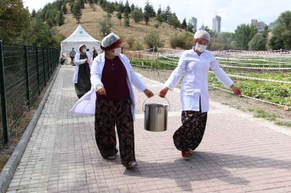 Mamak Belediyesi'nde salça şenliği 