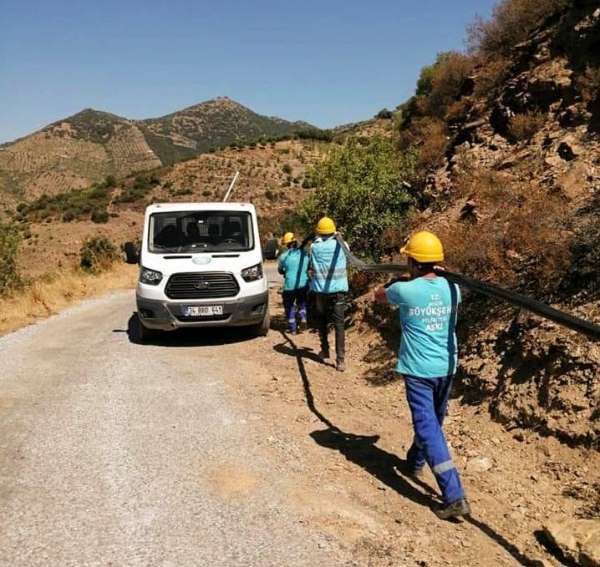 Aydın Büyükşehir Belediyesi farklı noktalarda içme suyu hat çalışmalarına devam 