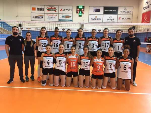 Kadınlar Voleybol 1. Lig B Grubu: Merinos-OSB Teknik Koleji: 3-1