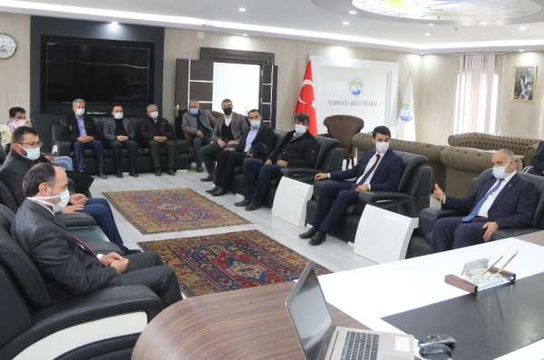 AK Parti Kayseri Milletvekili İsmail Karayel Yahyalı Belediyesi'ni ziyaret etti 