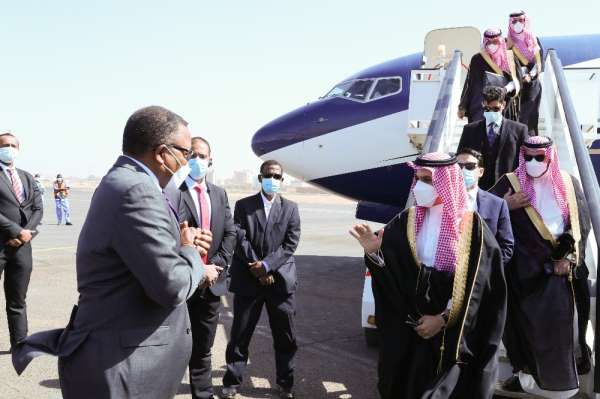 Suudi Arabistan Dışişleri Bakanı Faysal Bin Farhan, Sudan'da 