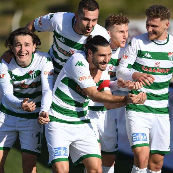 Bursasporlu futbolcular galibiyeti yorumladı 