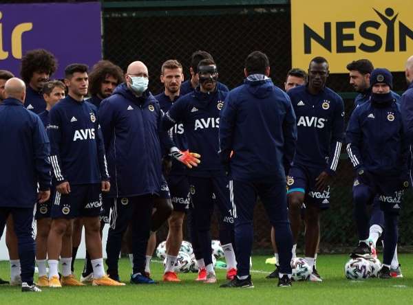Fenerbahçe'de Valencia antrenmana çıkmadı! 