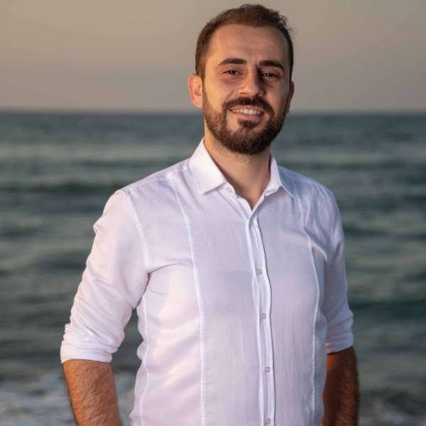 AK Parti Gençlik Kolları yöneticisi kazada ağır yaralandı