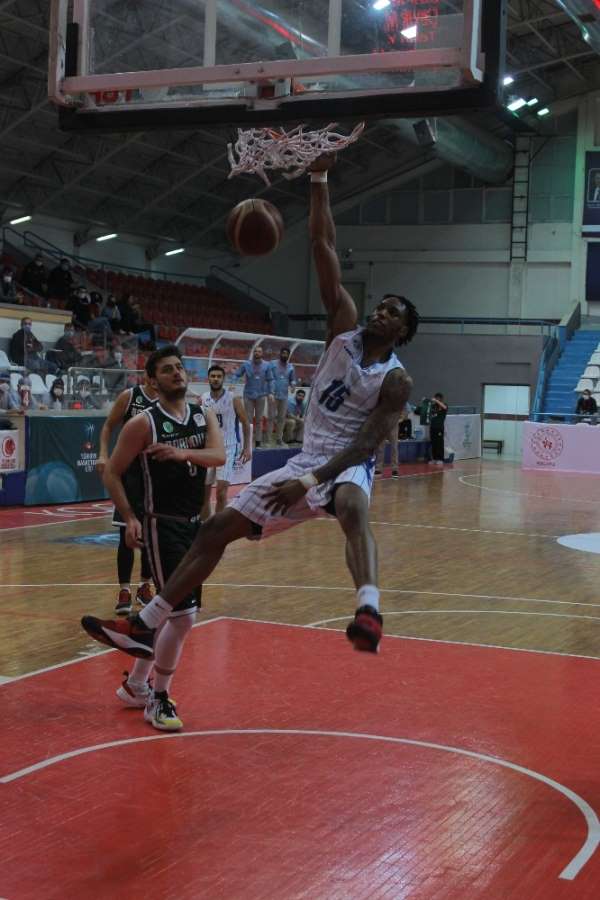 Erkekler Basketbol 1. Ligi: Kocaeli B.B. Kağıtspor: 74 - Bornova Belediyespor: 7