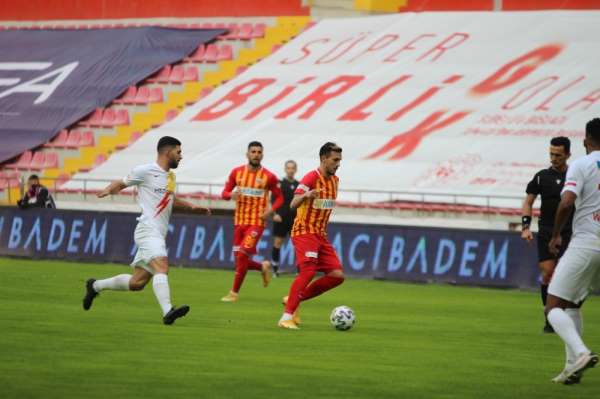 Süper Lig: Kayserispor: 1 - Yeni Malatyaspor: 0 (İlk Yarı) 
