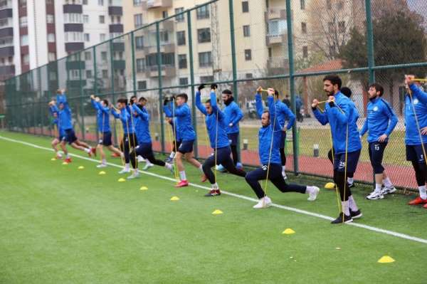 Talasgücü Belediyespor hazırlıklarını sürdürüyor 