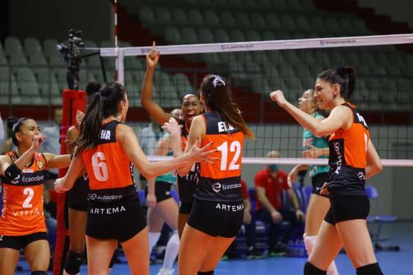 Eczacıbaşı VitrA, CEV Şampiyonlar Ligi'nde 2'de 2 yaptı 