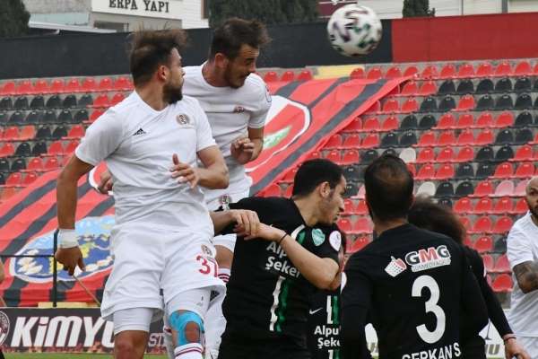 2. Lig: Turgutluspor: 1 - Kırklarelispor: 3 