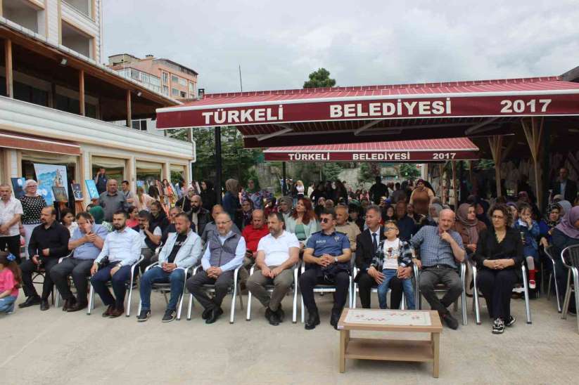 Türkeli'de yıl sonu sergisi