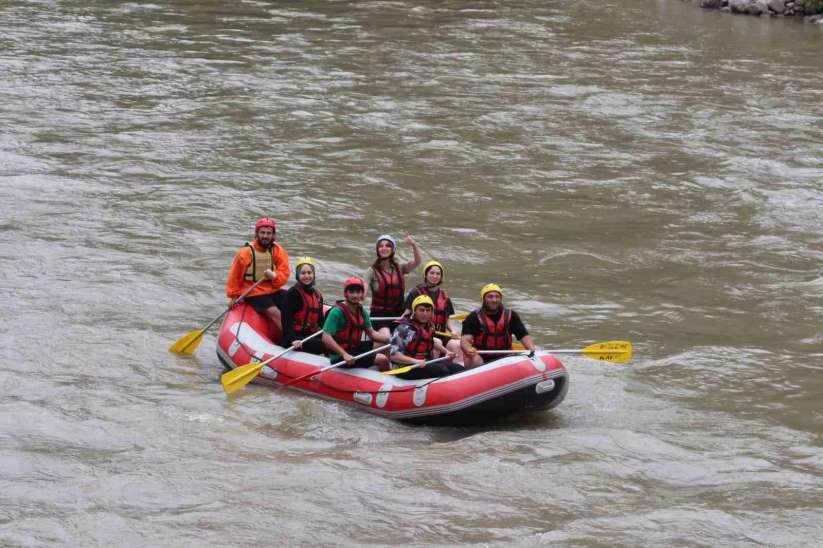 Çekilişte kazandılar Melen'de kürek çektiler