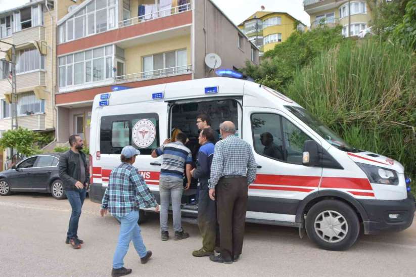 Sinop'ta motosiklet devrildi: 1 yaralı