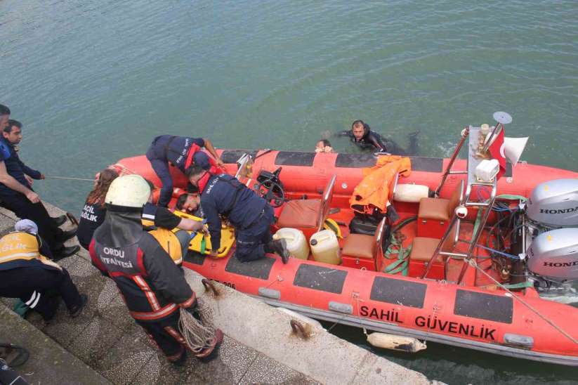 Ordu'da denize atlayan şahıs kurtarıldı