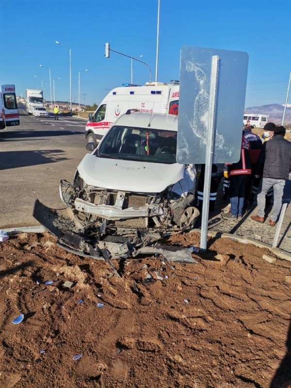 Trafik kazası 4 yaralı 