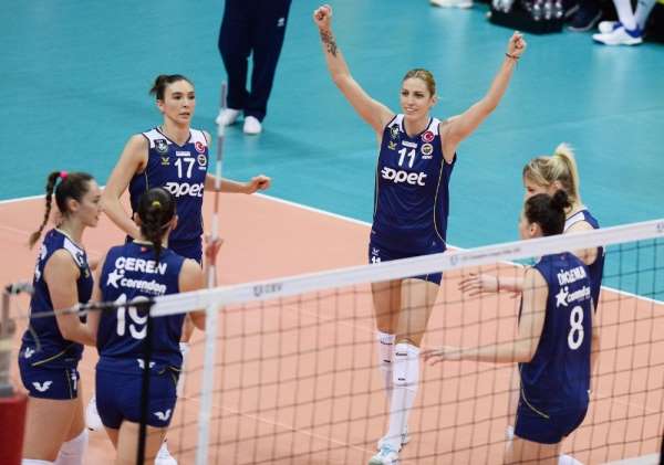 Fenerbahçe, CEV Şampiyonlar Ligi'nde 2'de 2 Yaptı 