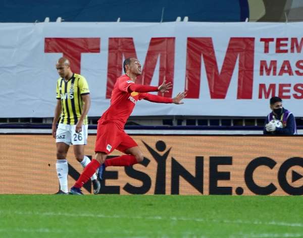 Süper Lig: Fenerbahçe: 0 - Yeni Malatyaspor: 2 (İlk yarı) 