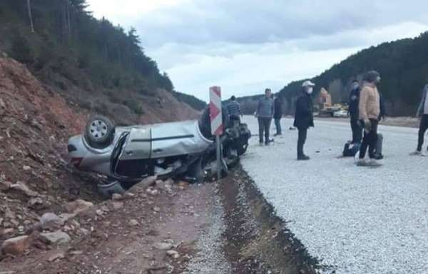 Kütahya'daki trafik kazasında karı-koca hayatını kaybetti 