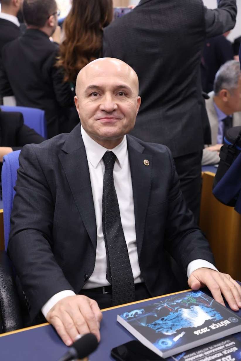 TBMM’de 10 Kasım Tartışması: Dr. Erhan Usta Rakamlarla Ortaya Koydu, Milli Eğitim Bakanı Dikkat Edileceğini Açıkladı