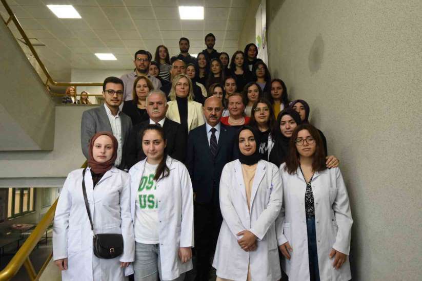 Hemşireleri unutmadı