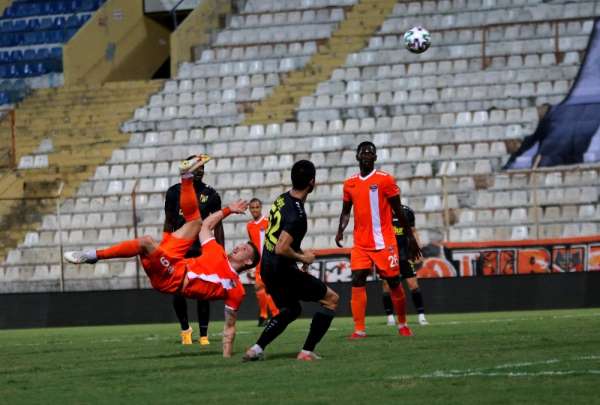 TFF 1 Lig: Adanaspor: 0 - İstanbuspor: 0 İlk yarı sonucu - Adana haber