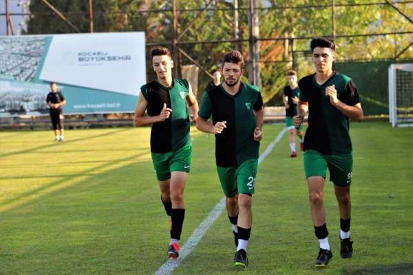 Kocaelispor U19 lige Büyükşehir spor tesislerinde hazırlanıyor - Kocaeli haber