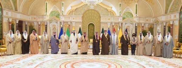 Kuveyt'te yeni hükümet yemin etti 
