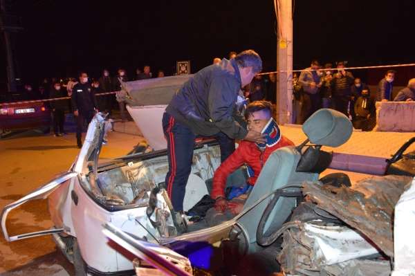 Antalya'da feci kaza: 3 ölü, 4 yaralı 