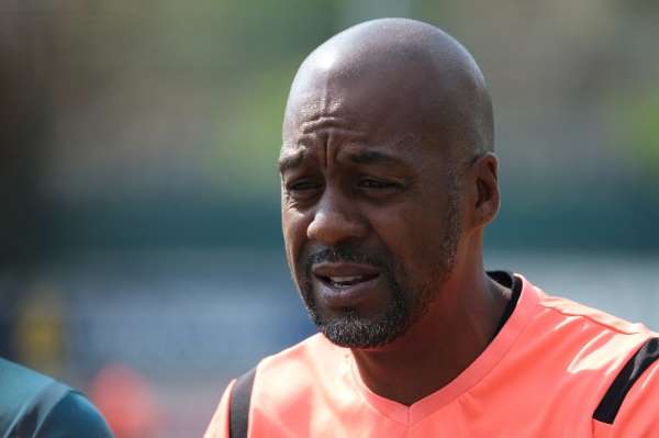 Eddie Newton, 'Hata ve Panik transferi yapmayacağız' 