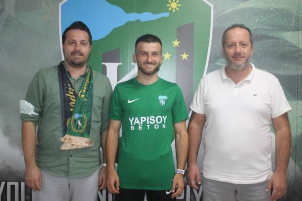 Kocaelispor, Trabzonsporlu Murat Cem Akpınar'ı 1 yıllığına kiraladı 