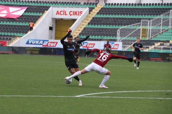 Süper Lig: Y. Denizlispor: 0 - A. Hatayspor: 0 (İlk yarı) 