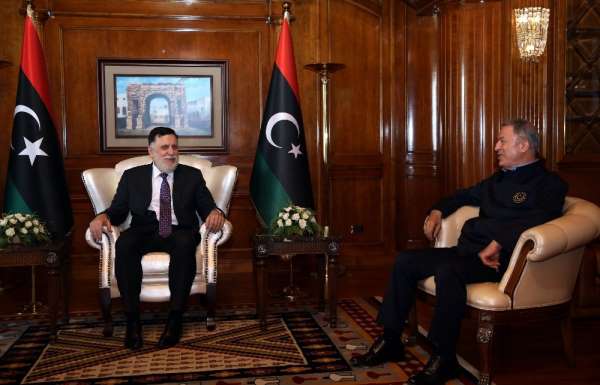 Bakan Akar'dan Libya Başbakanı Serrac ve Katar Savunma Bakanı Atiyye ile toplant