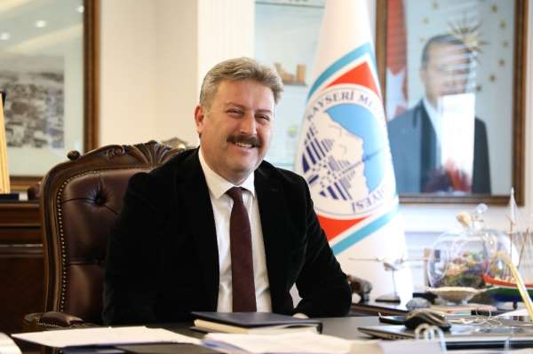 Başkan Dr. Palancıoğlu Kayserili sporcu Turgay Bayram'ı tebrik etti 