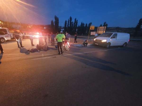 Gediz'de trafik kazası: 1 ölü, 1 yaralı 