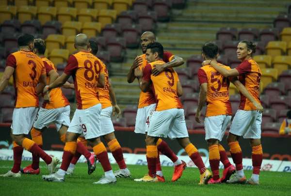 Galatasaray, Gaziantep FK maçının formalarını açık artırmaya çıkardı 
