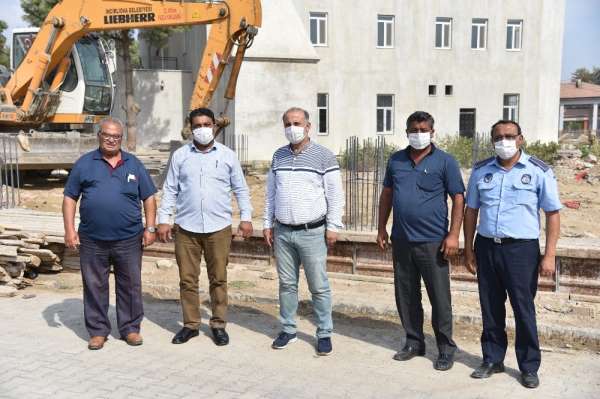 İncirliova Belediyesi Acarlar'da yol bakım ve onarım çalışmalarına devam ediyor 