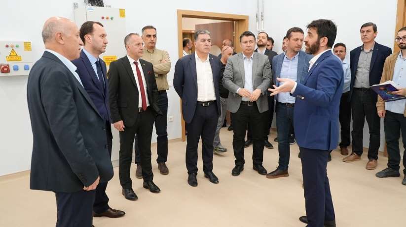 'Üniversite-Sanayi İş Birliği ve Toplum Komisyonu' toplantısı yapıldı